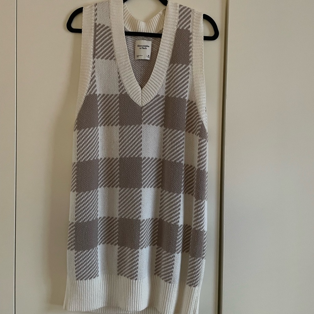 Abercrombie & Fitch vest sweater dress